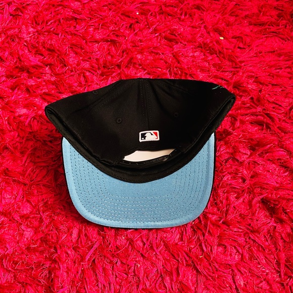 Hat - Picture 2 of 2